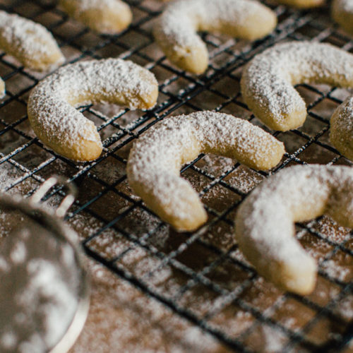 Klassische Vanillekipferl